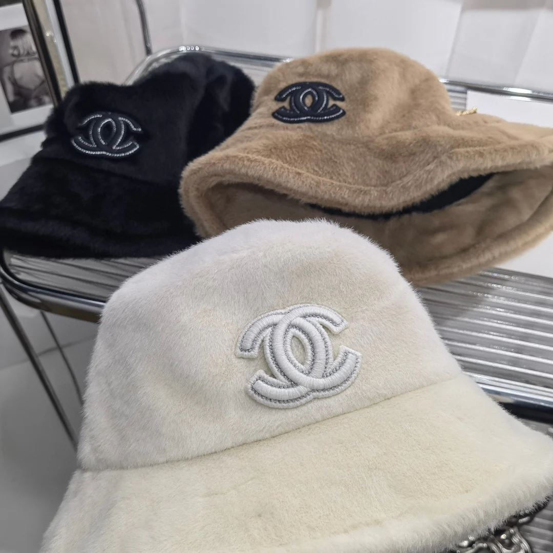 Рыбацкая шляпа Chanel из норки - 1