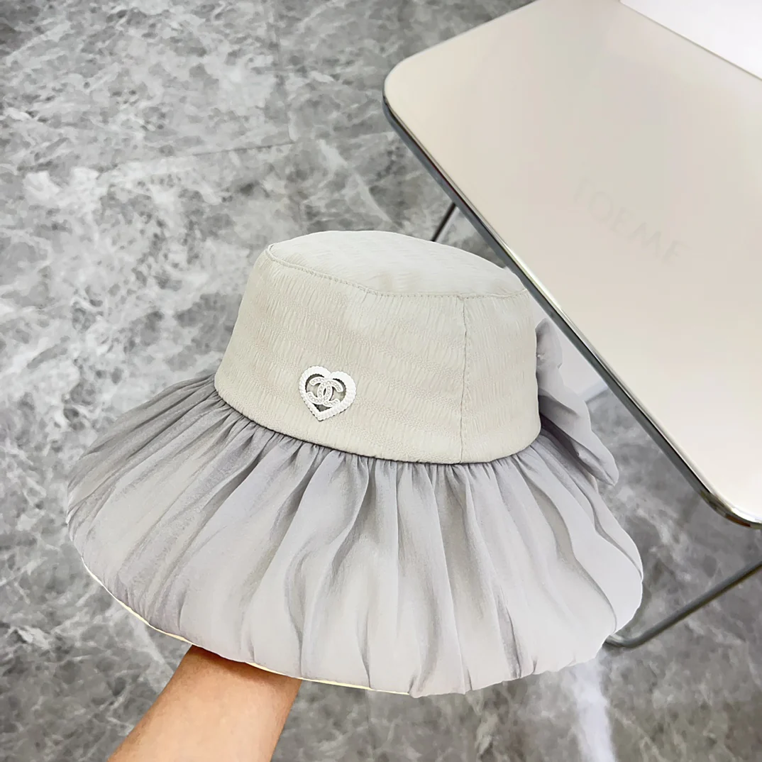 Новая элегантная шелковая шляпа от солнца Chanel 2024 с бантом - серая.