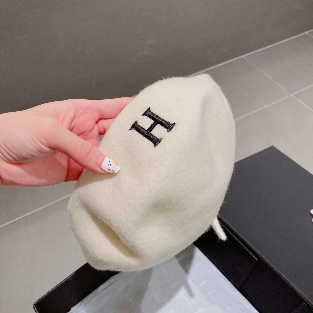 Шерстяной берет Hermes - белый