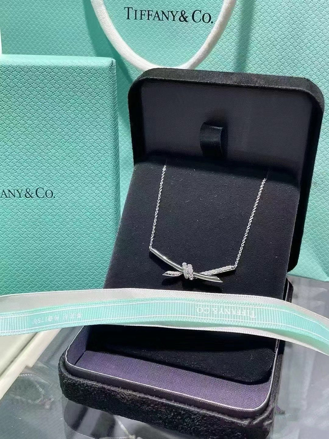 Колье Tiffany 103