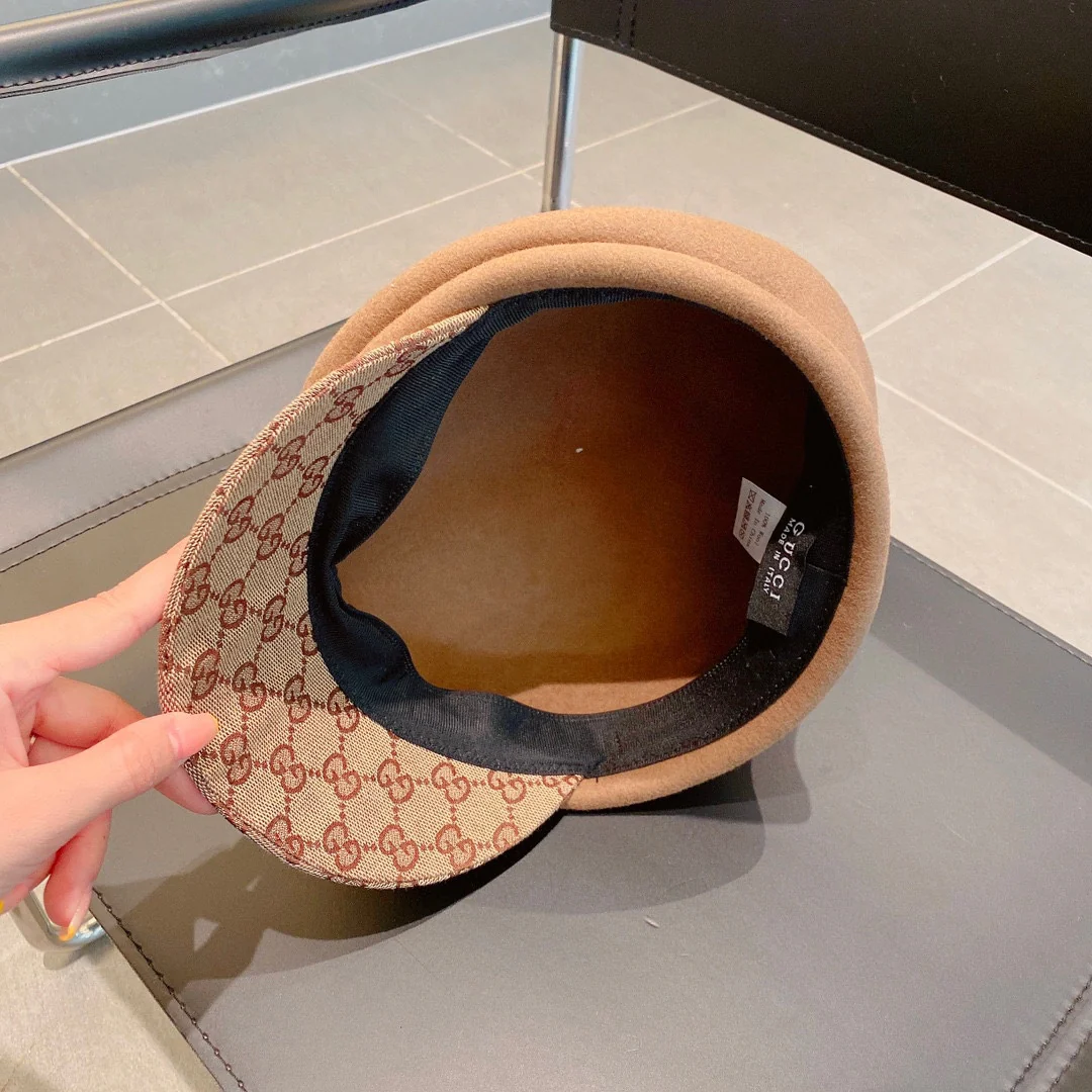 Miu Miu - Бейсболка - Коричневая