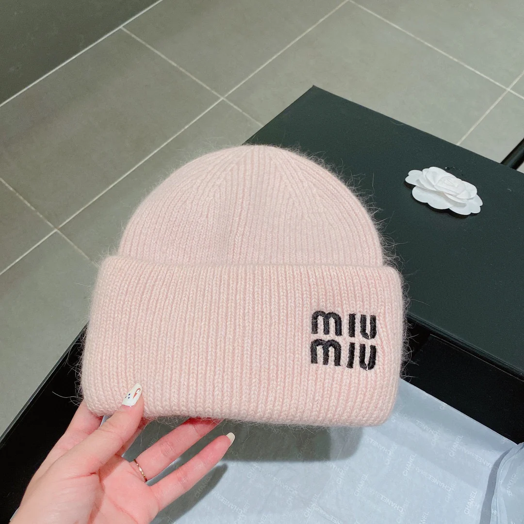 Miu Miu - Шапка из кроличьего меха - Розовая