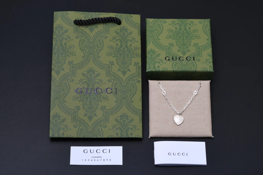 Gucci - Колье 073