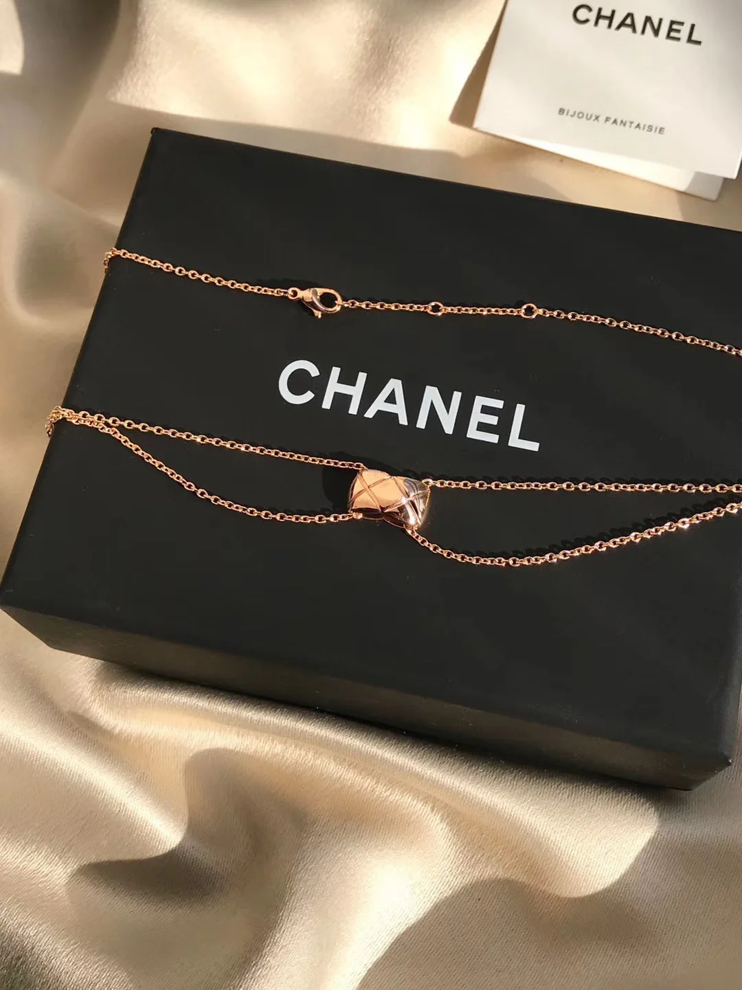 Колье Chanel 569