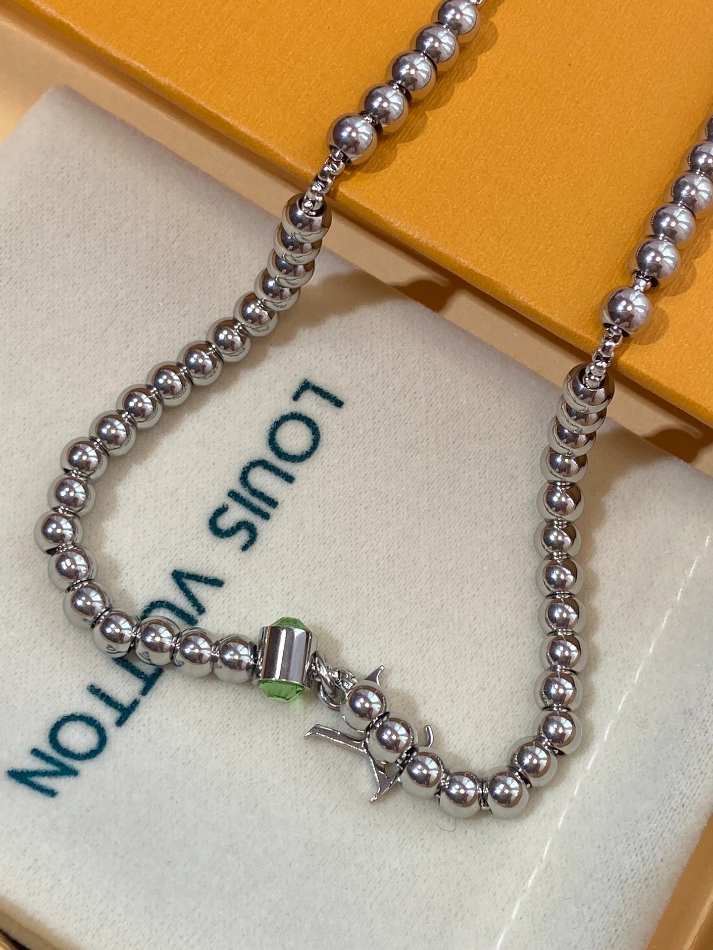 LV-Ожерелье 015