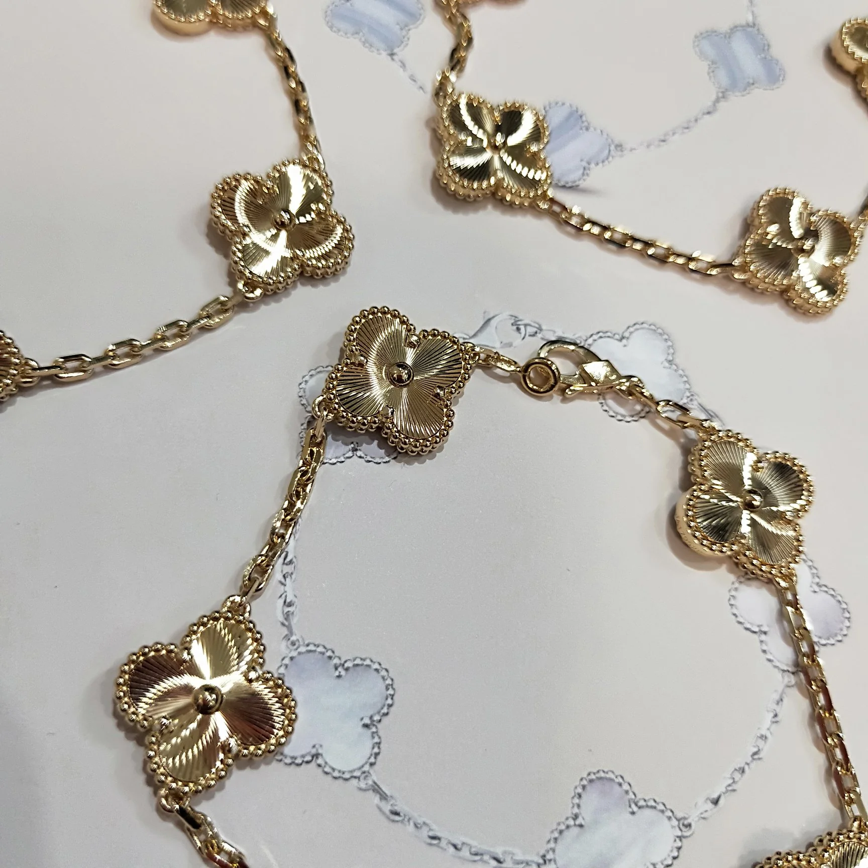 Браслет VCA - 12