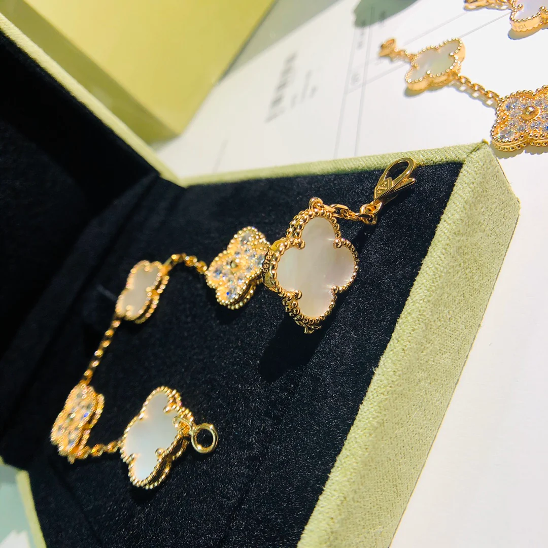 Браслет VCA - 33