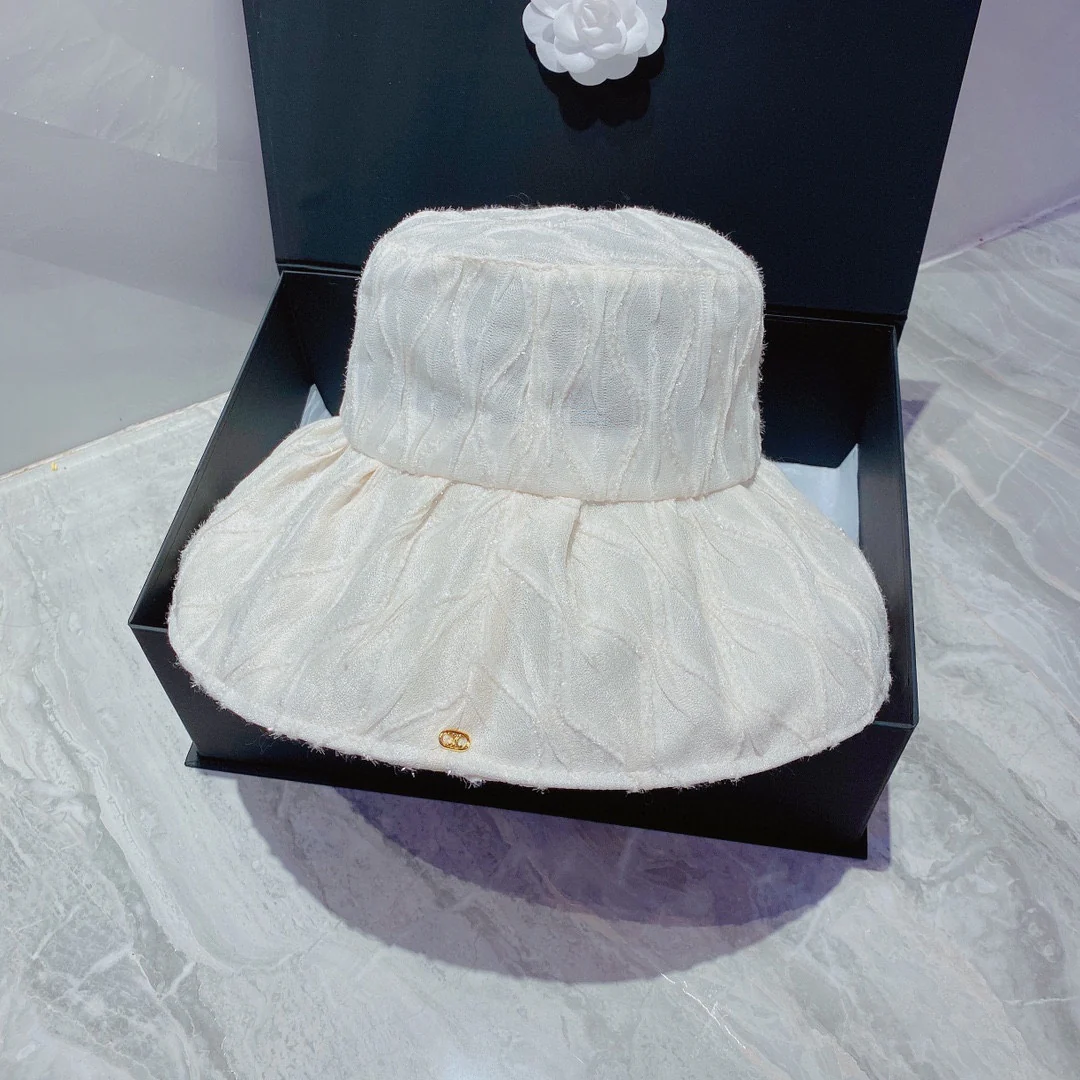 Celine - Шляпа от солнца с оборками