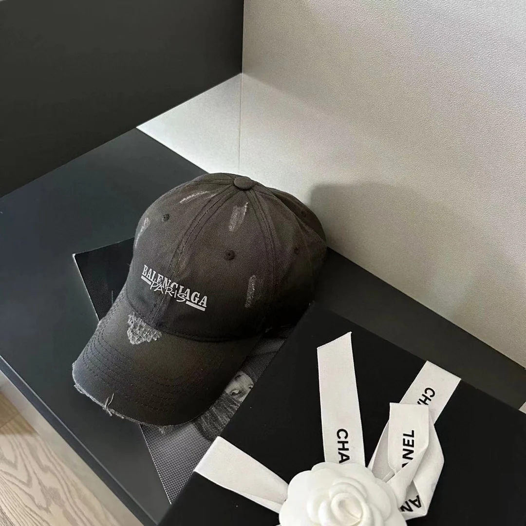 Balenciaga - Рваная бейсболка - Розовая