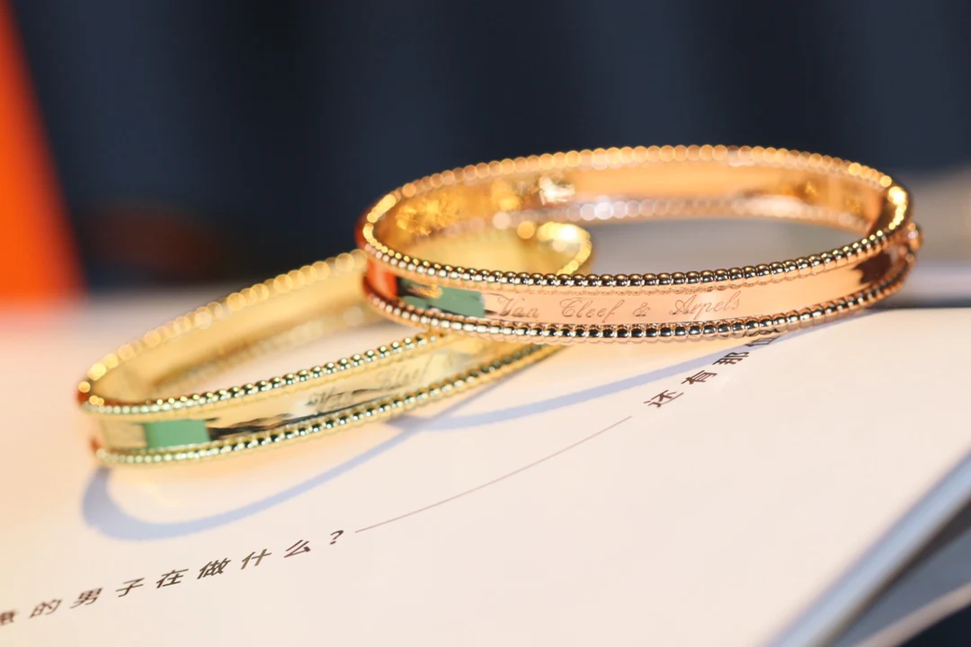 Браслет VCA — три цвета