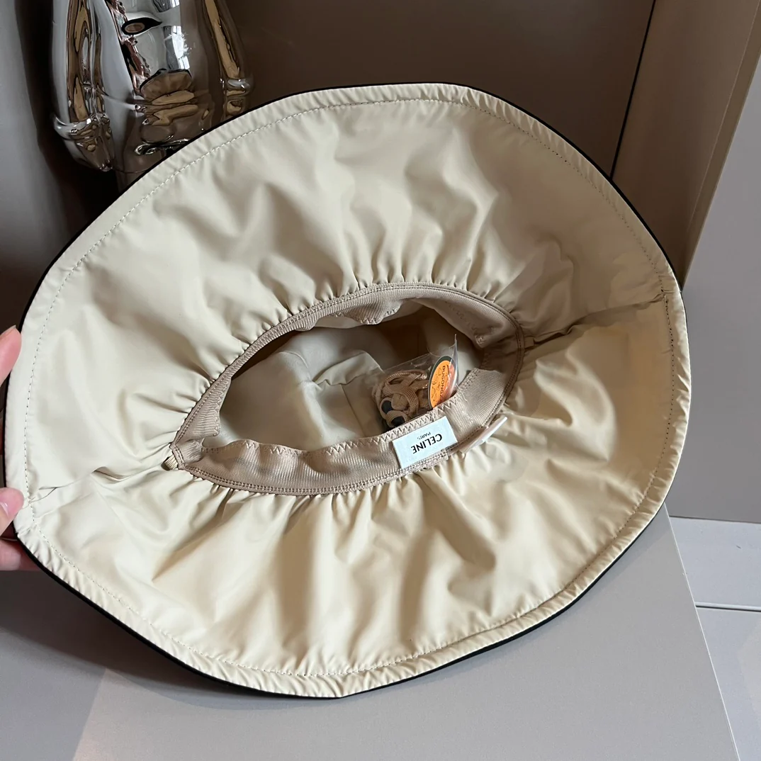 Celine - Новая простая и элегантная панама - белая