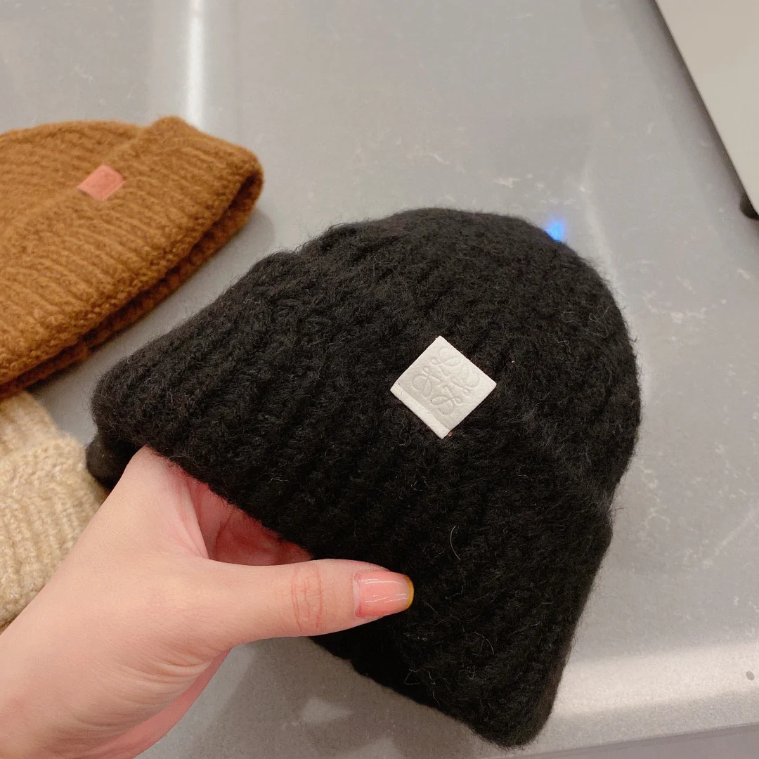 Вязаная шапка Lolwei - черная