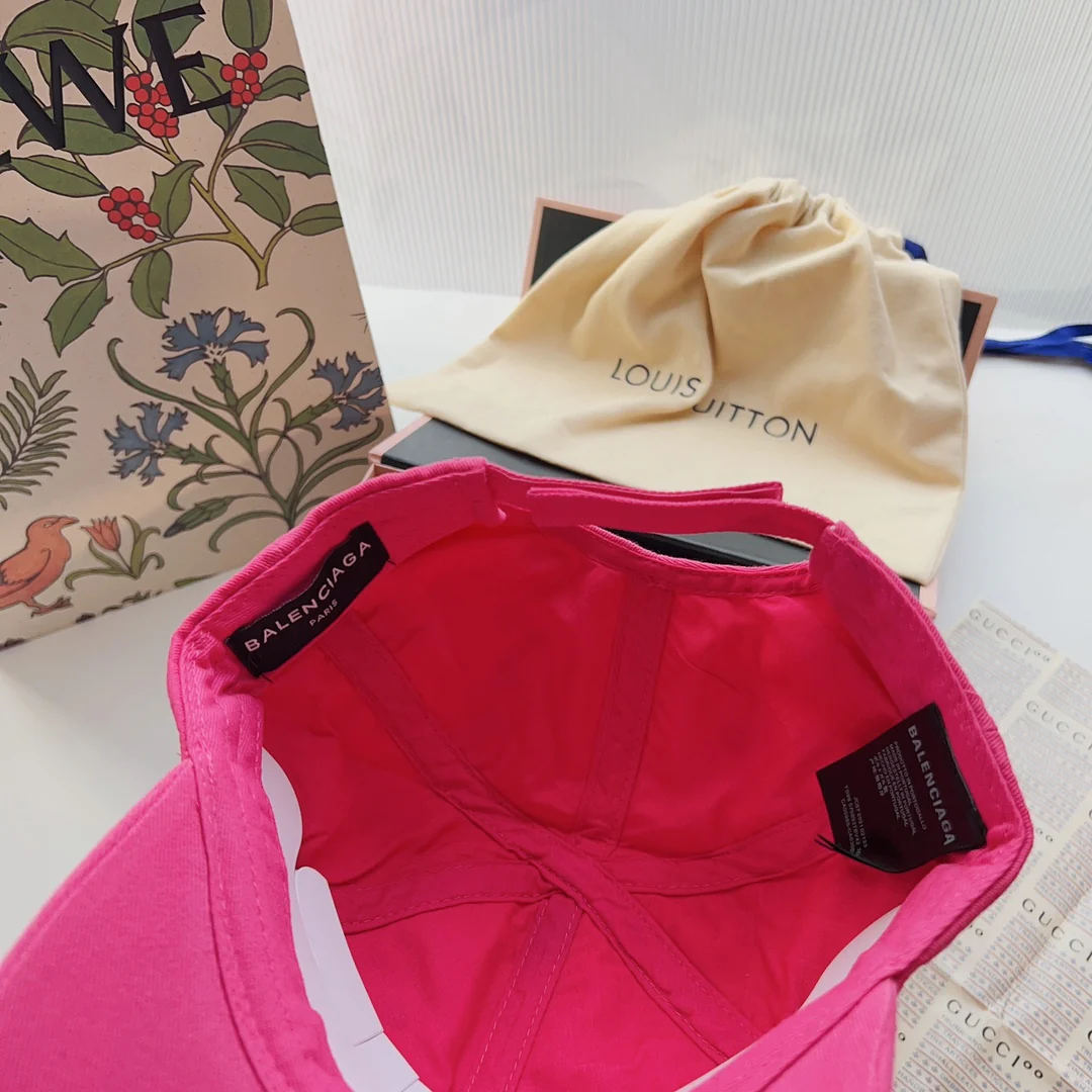 Бейсболка Balenciaga - розовая