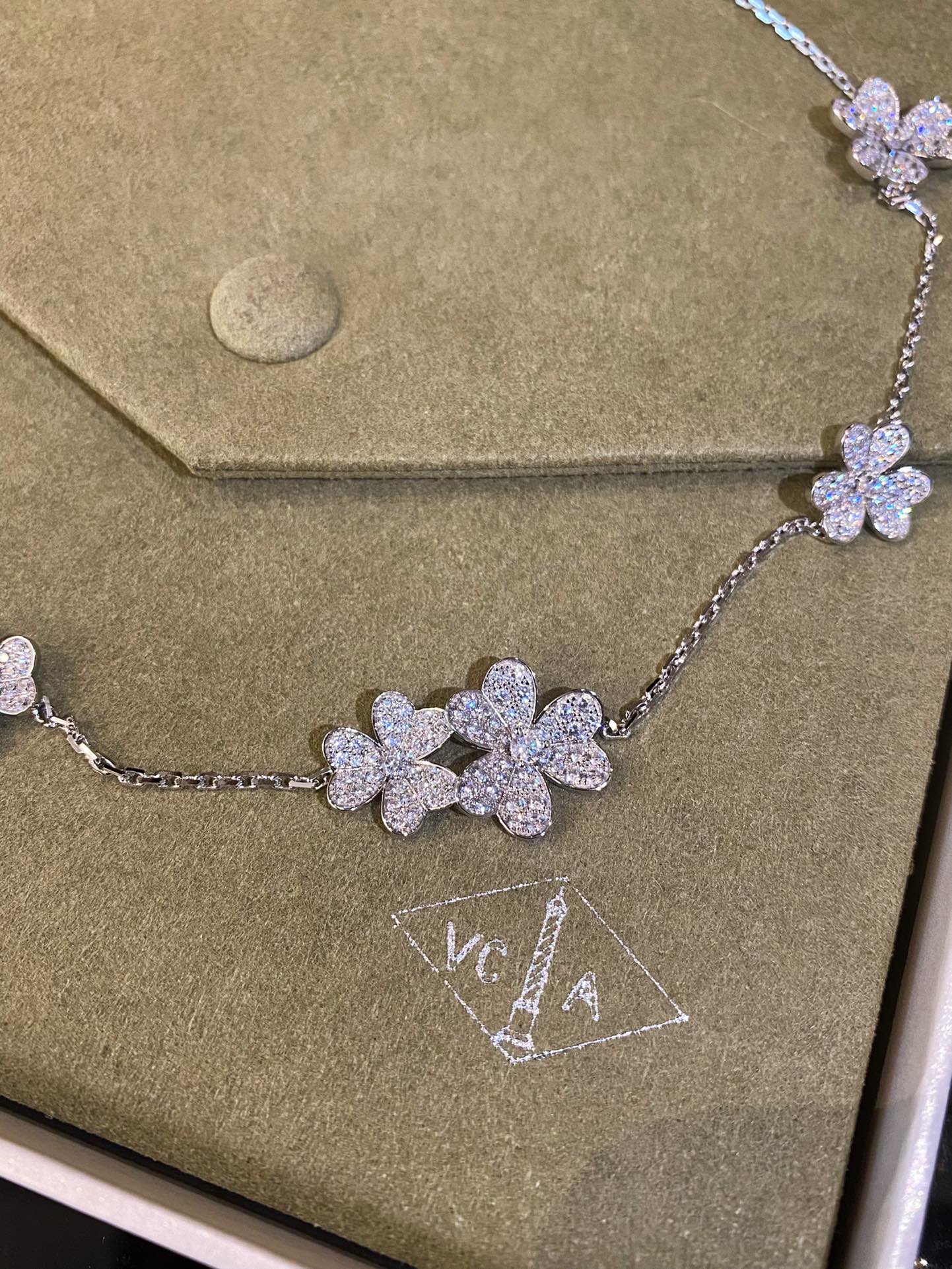 Van Ville - Колье 085