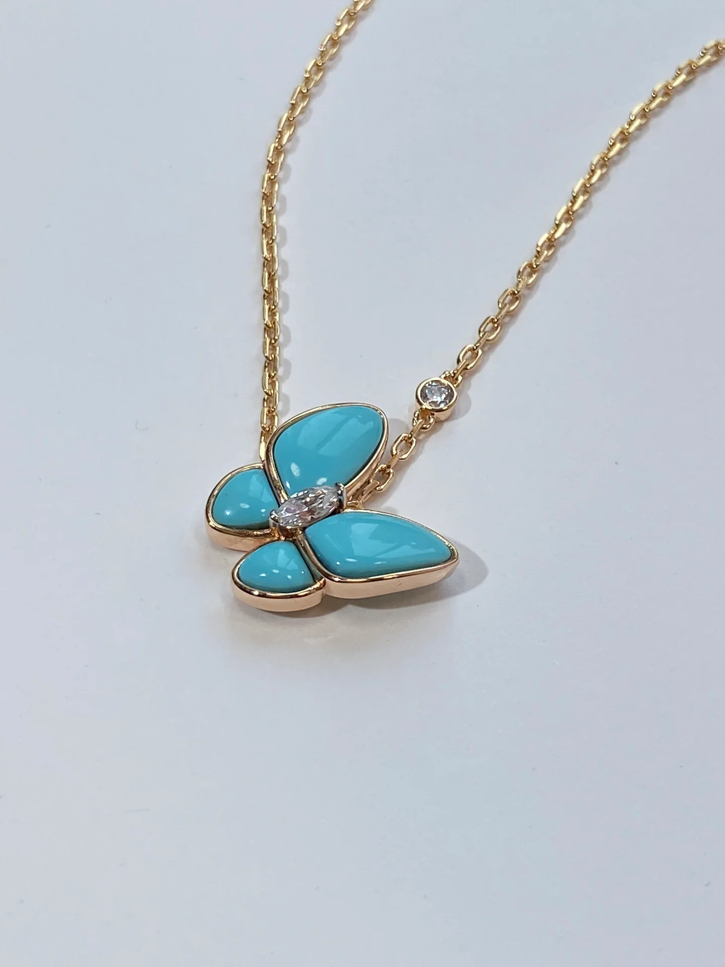 Van Vuitton - Колье 139