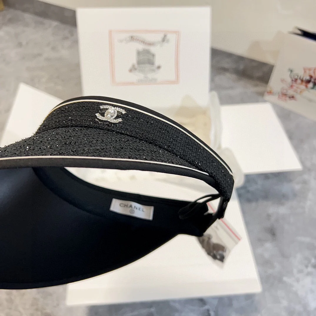 Шляпа от солнца Chanel 2024 Summer New Pearl Logo Sequin Sun Hat - Black