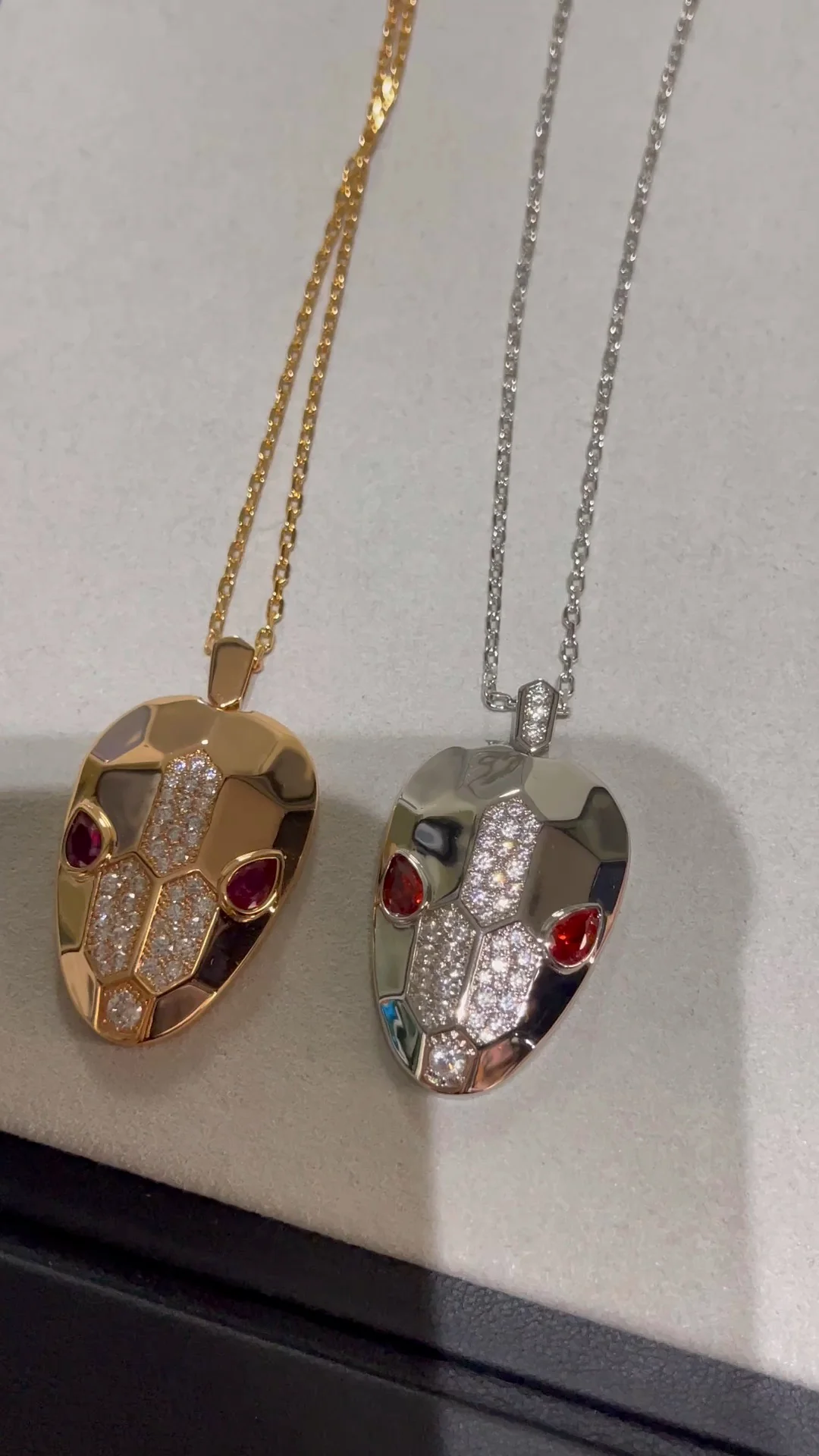 Bvlgari - Колье 070