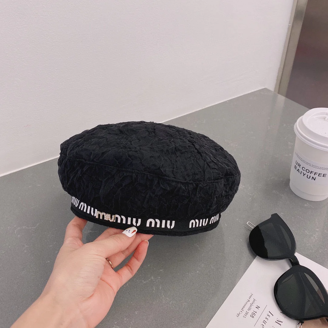 Сетчатый берет Miu Miu - черный