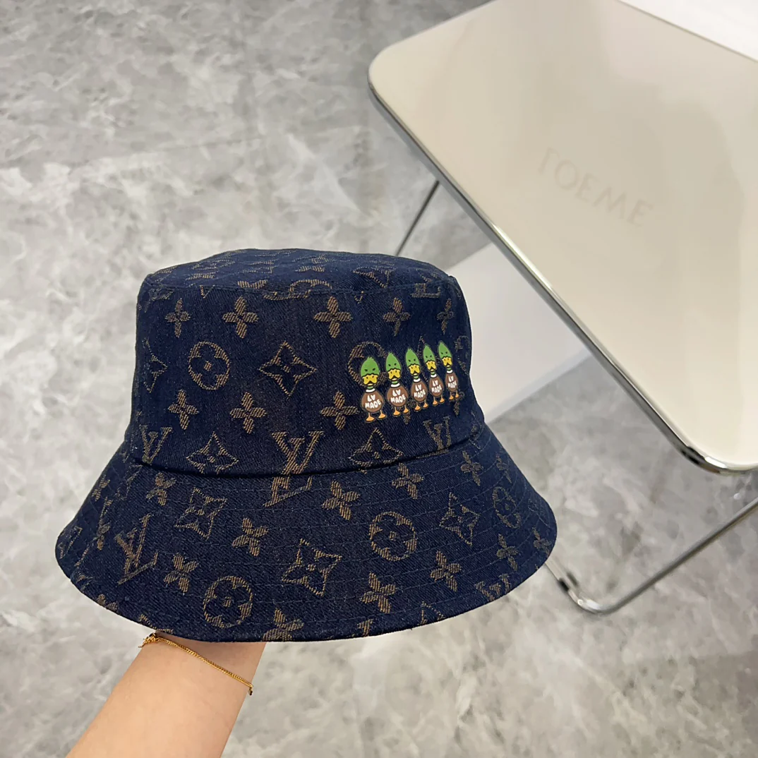 Панама LV 2024 New Classic Monogram - черная