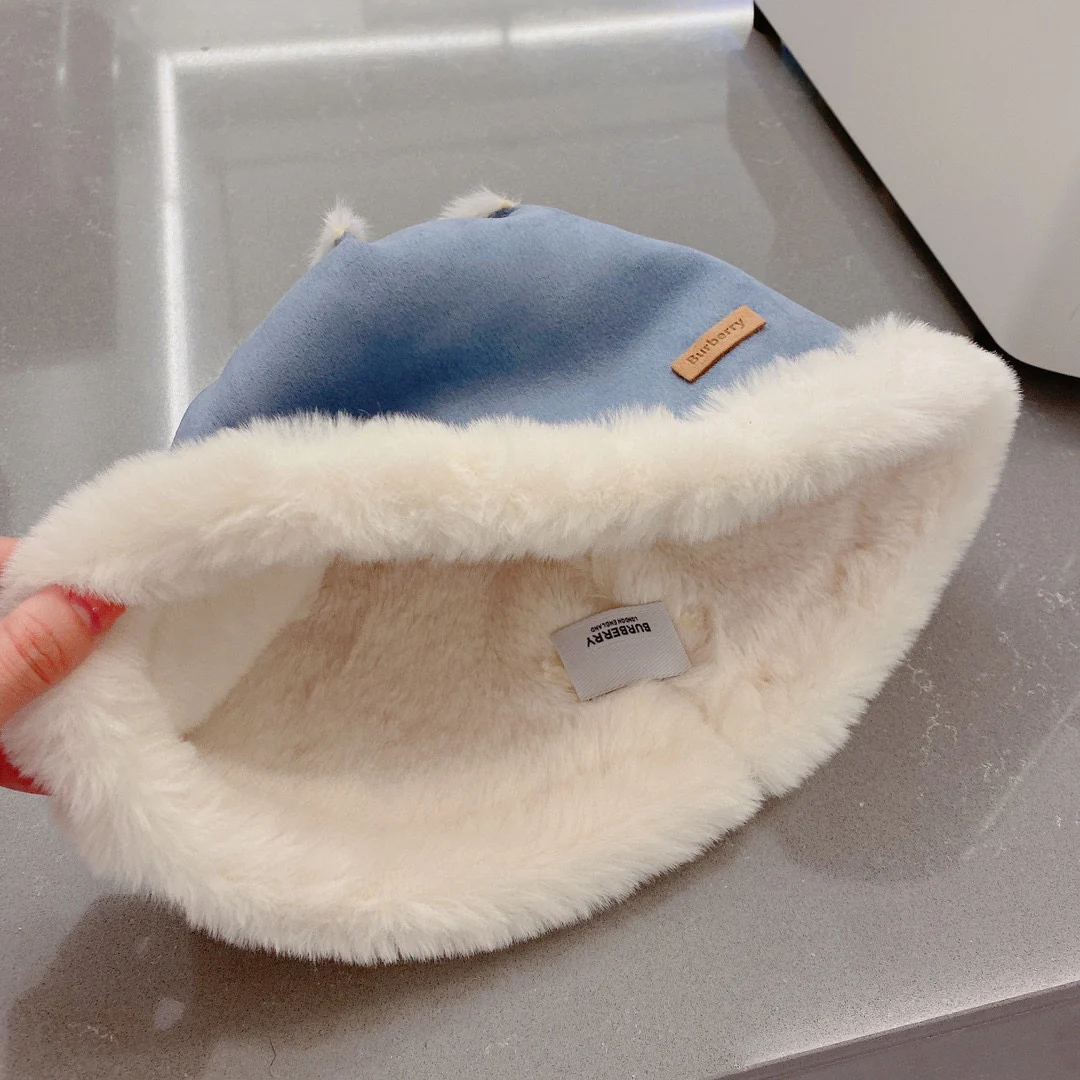 Burberry - Толстая кроличья меховая рыбацкая шляпа