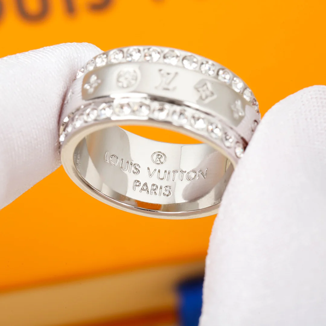 LV-Ring-1