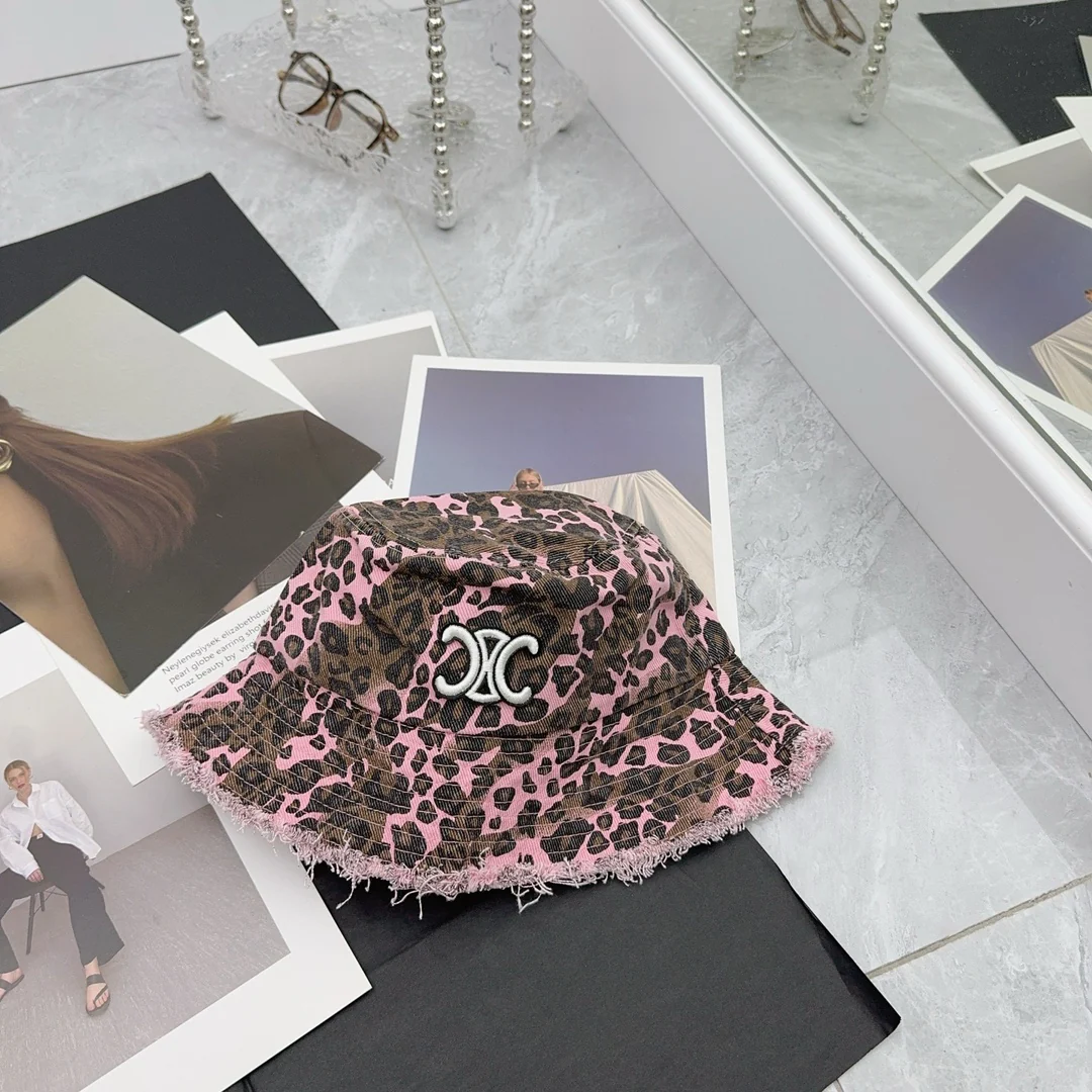 Панама Celine с леопардовым принтом