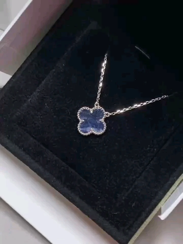 Van Vek - Колье 051