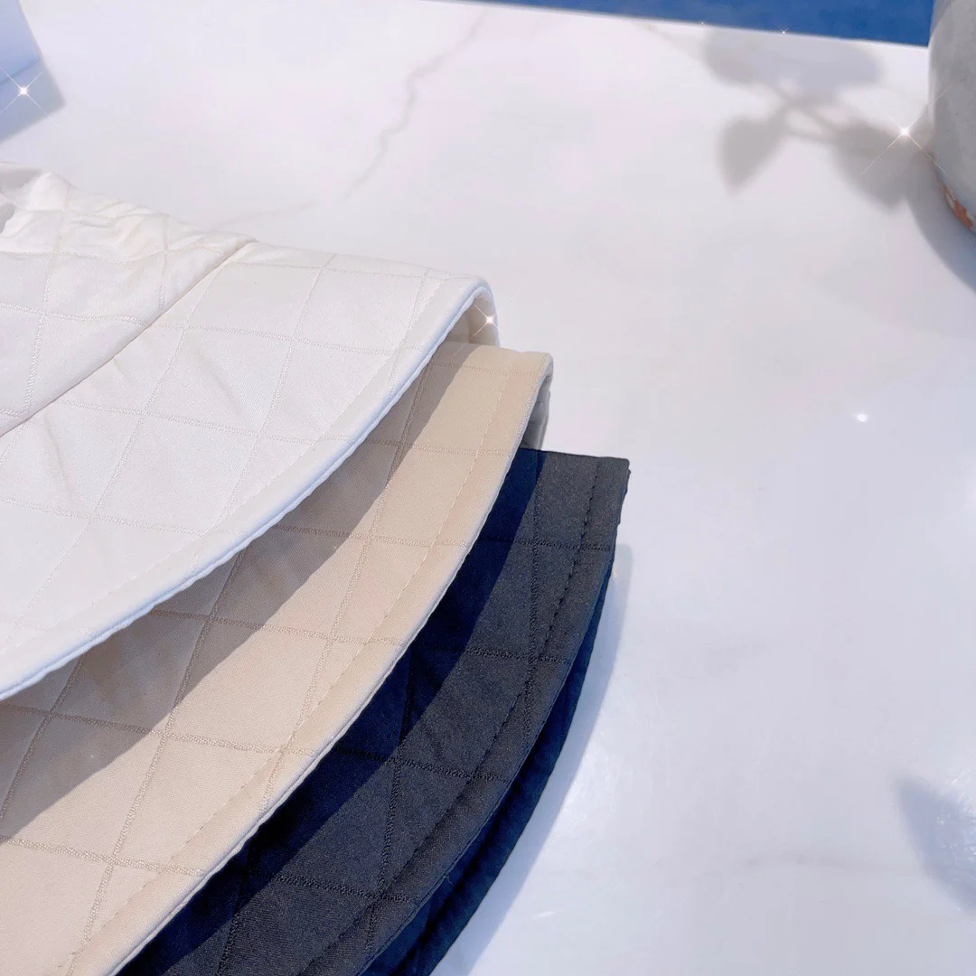 Chanel - Рыбацкая шляпа с ромбовидным узором