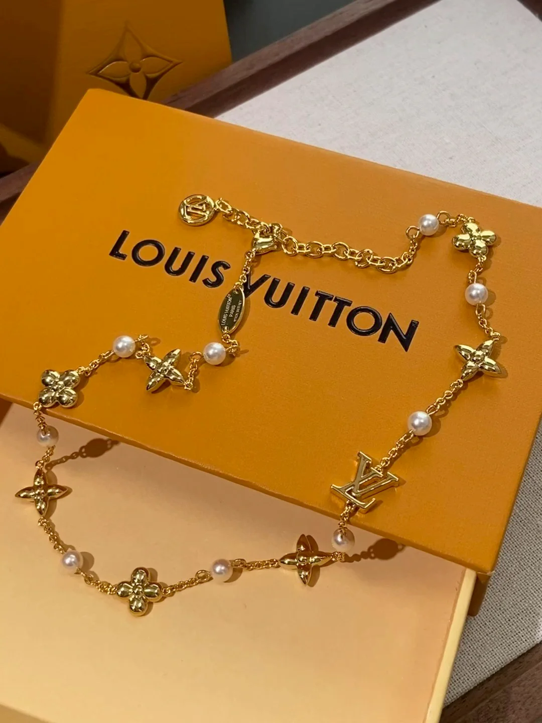 LV-Ожерелье 073