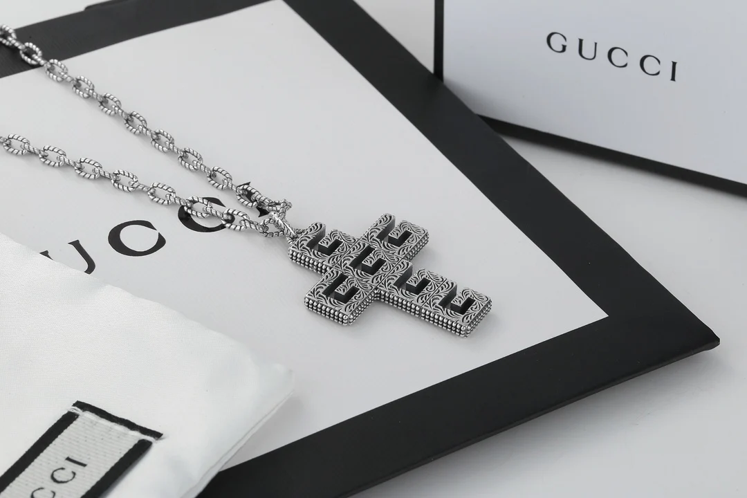 Gucci - Колье 028