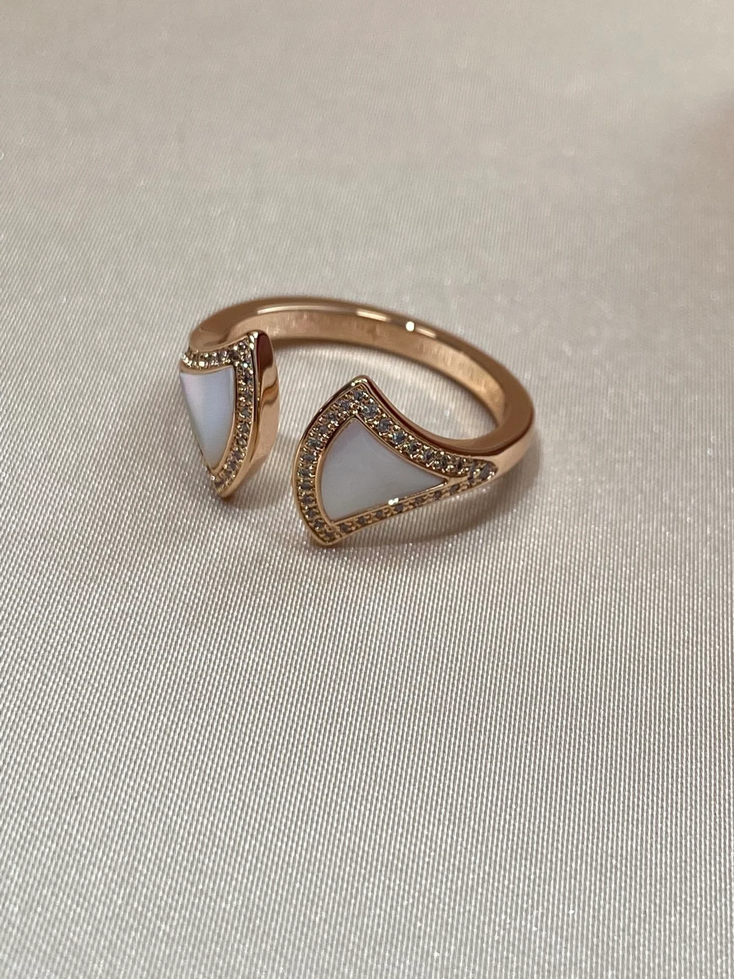 Кольцо Bvlgari 014