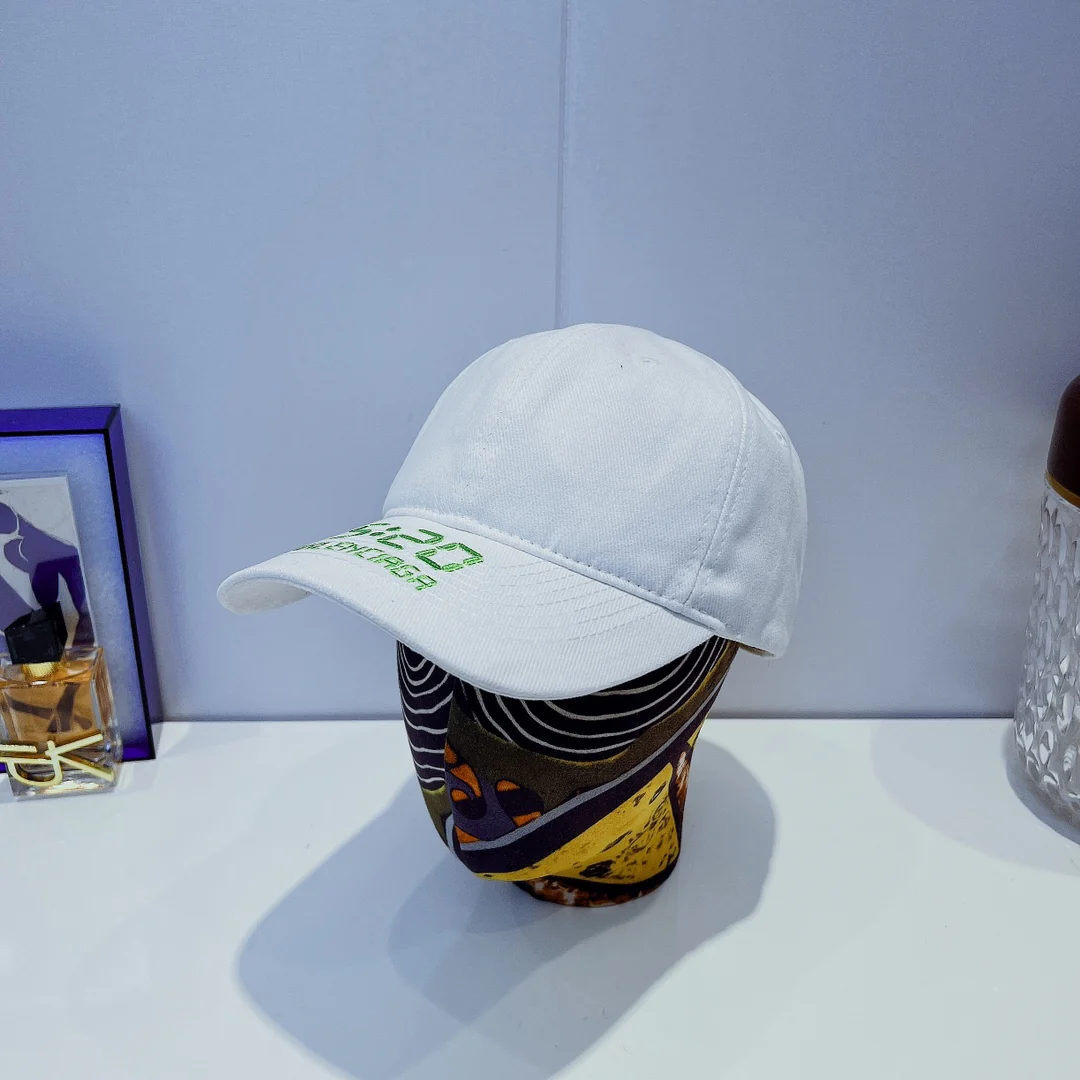 Balenciaga - Бейсболка (та же модель, что и на официальном сайте) - Серия 520