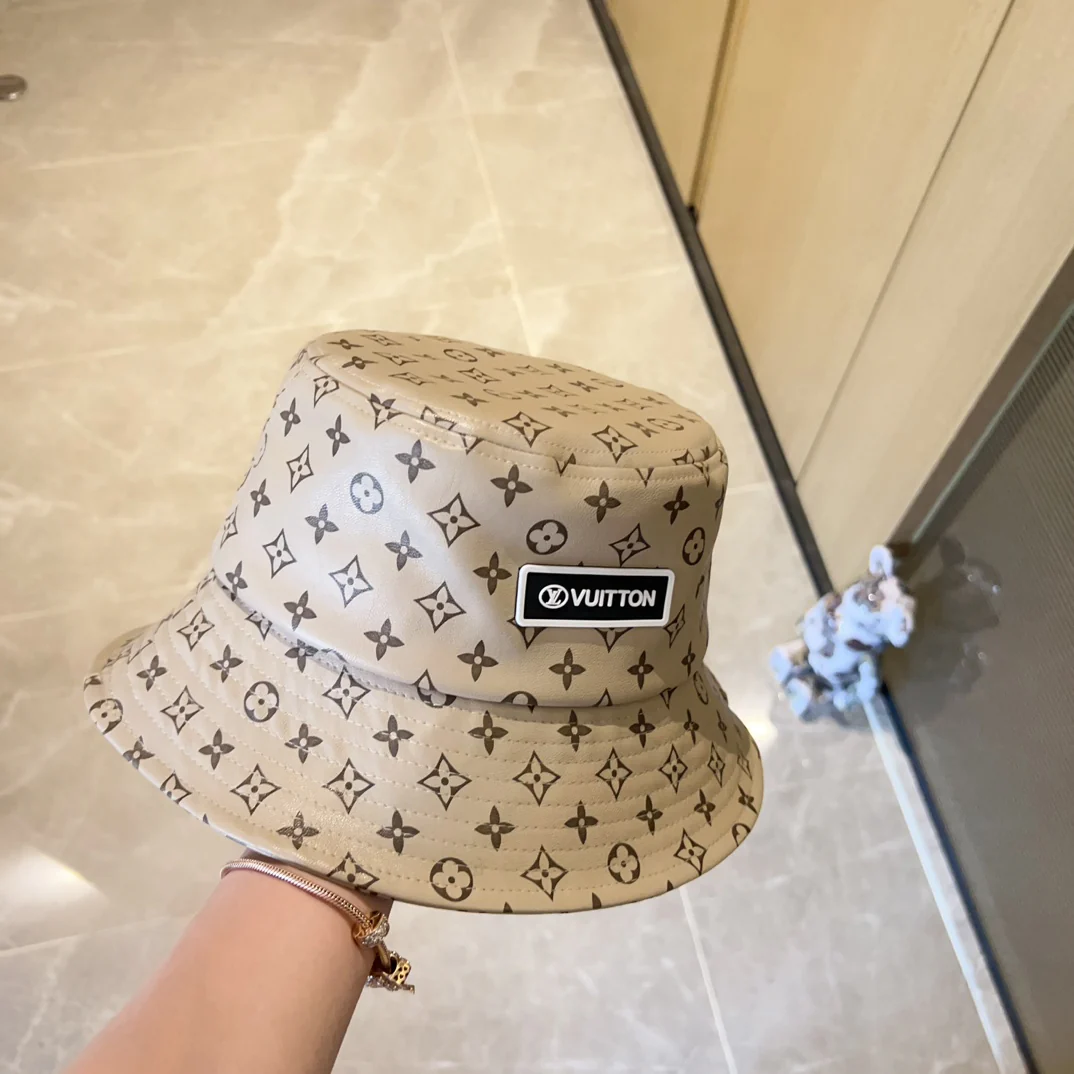Новая кожаная панама LV с монограммой, 2023 год.