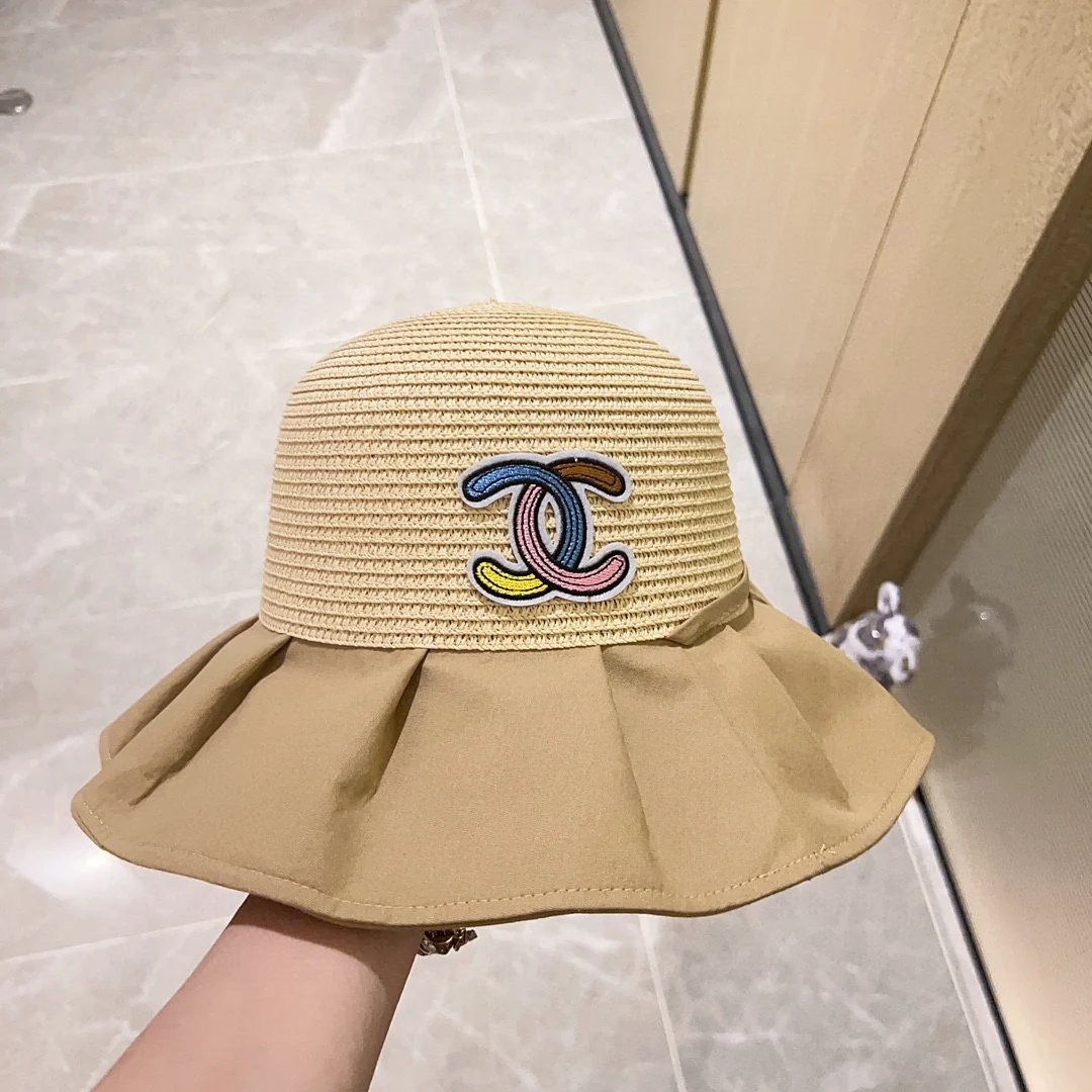 Chanel - Рыбацкая шляпа в курортном стиле