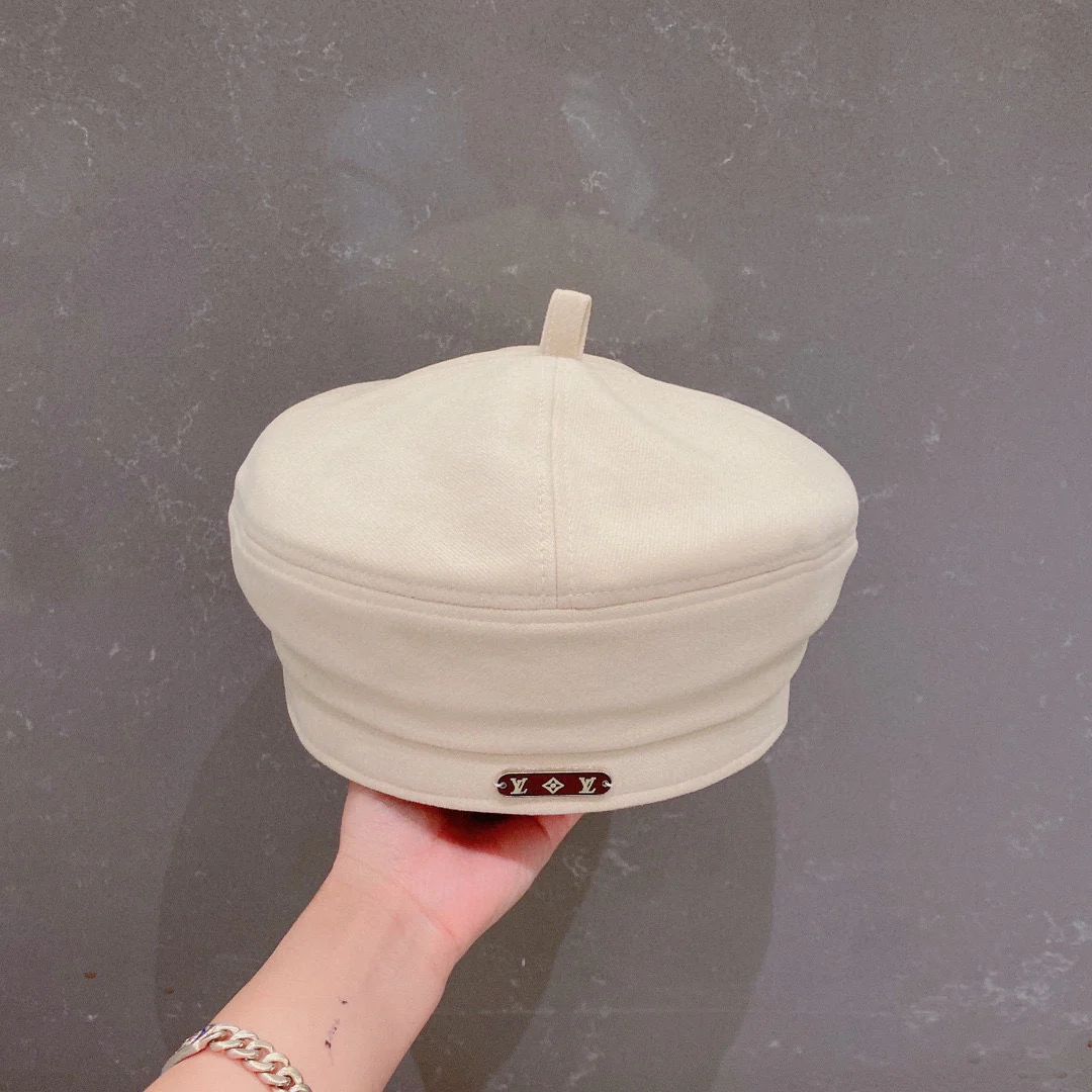 LV - Береты - Белые
