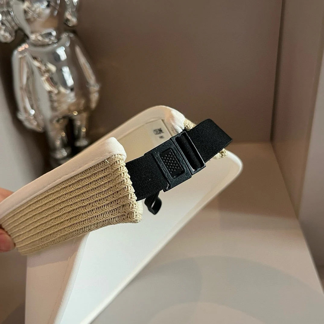 Celine - Универсальная солнцезащитная шляпа - Белая