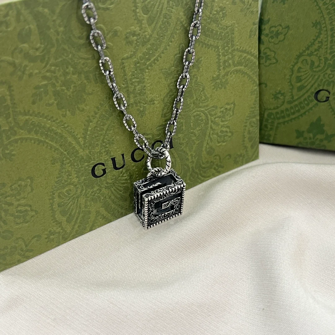 Gucci - Колье 026