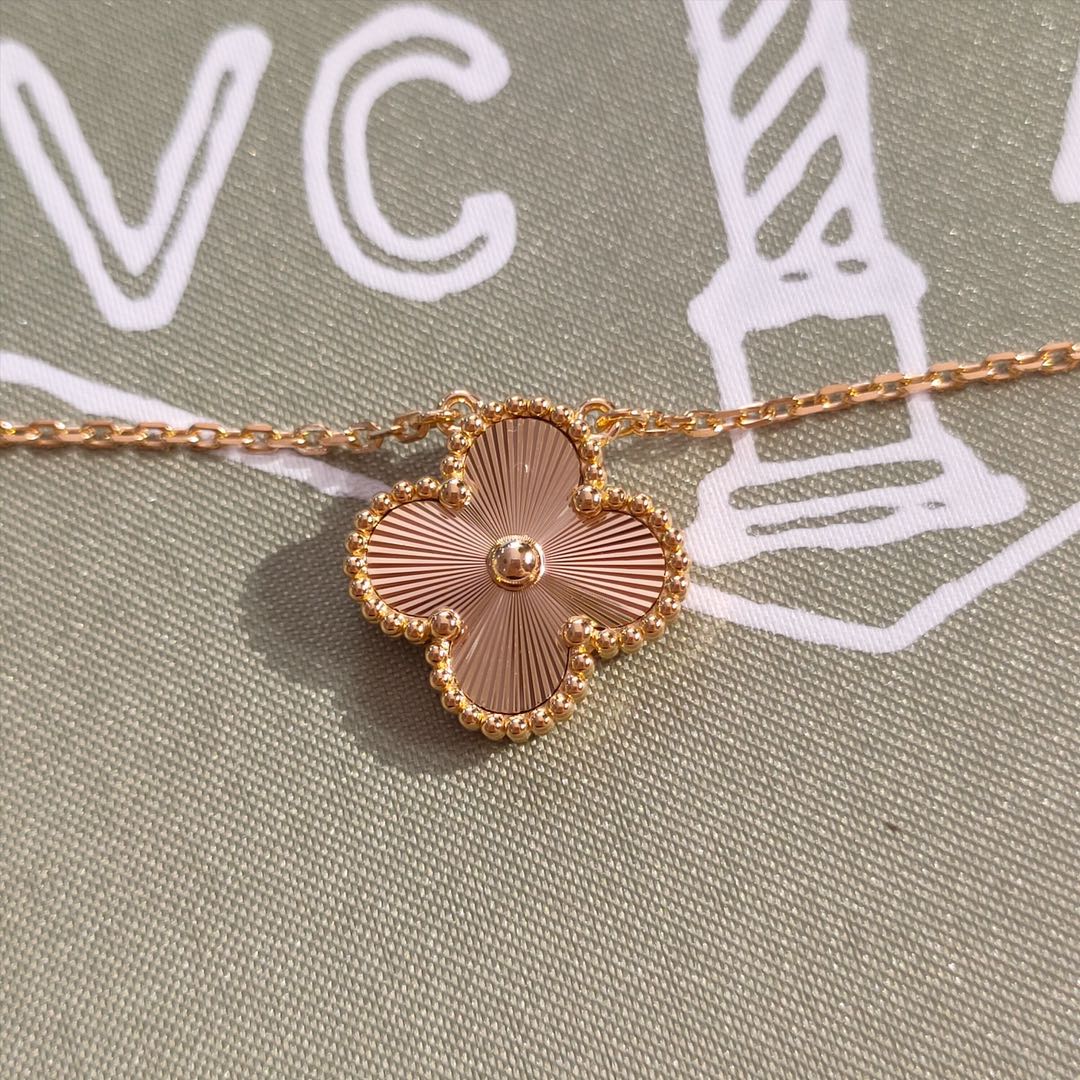 Van Ville - Колье 075