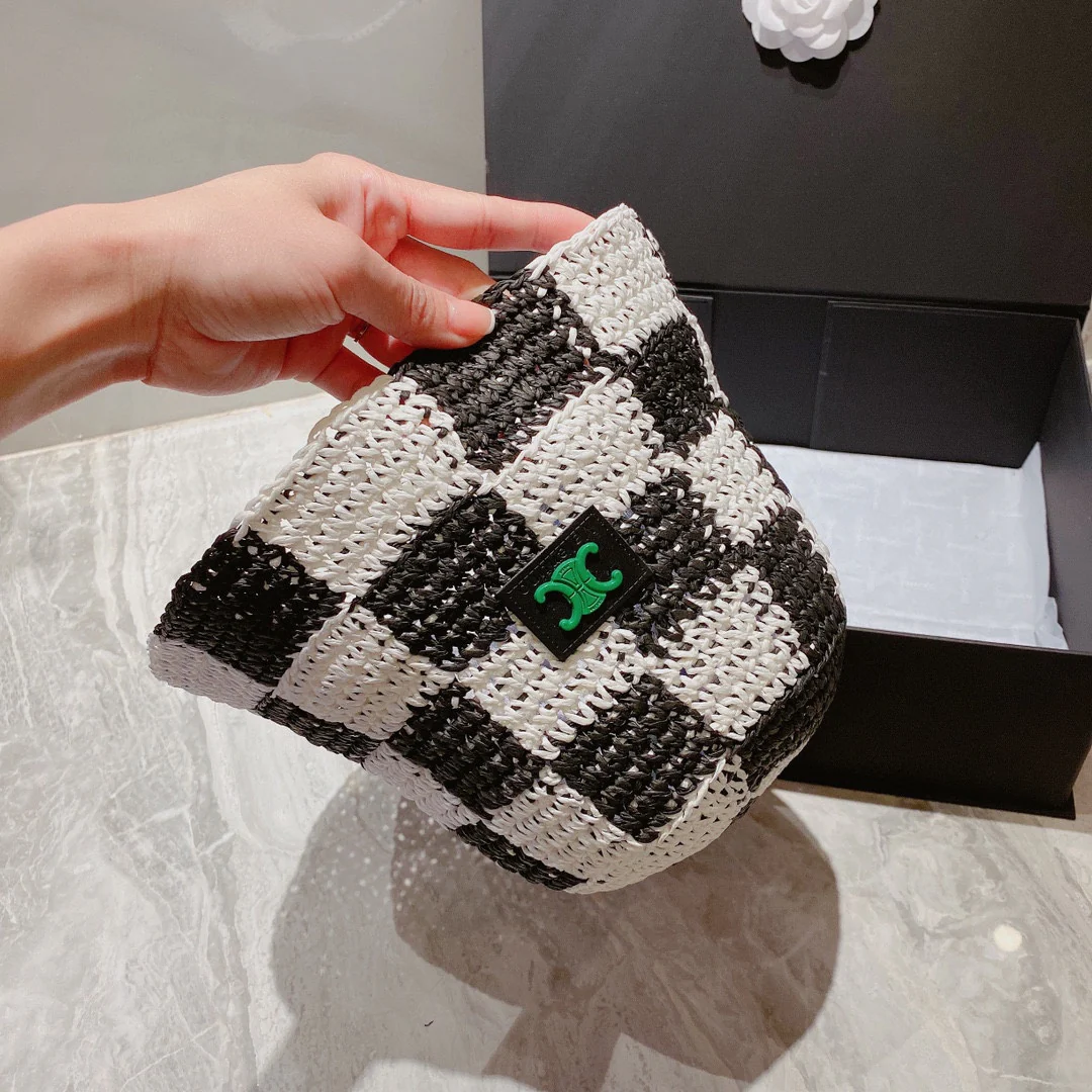 Celine - клетчатая соломенная рыбацкая шляпа