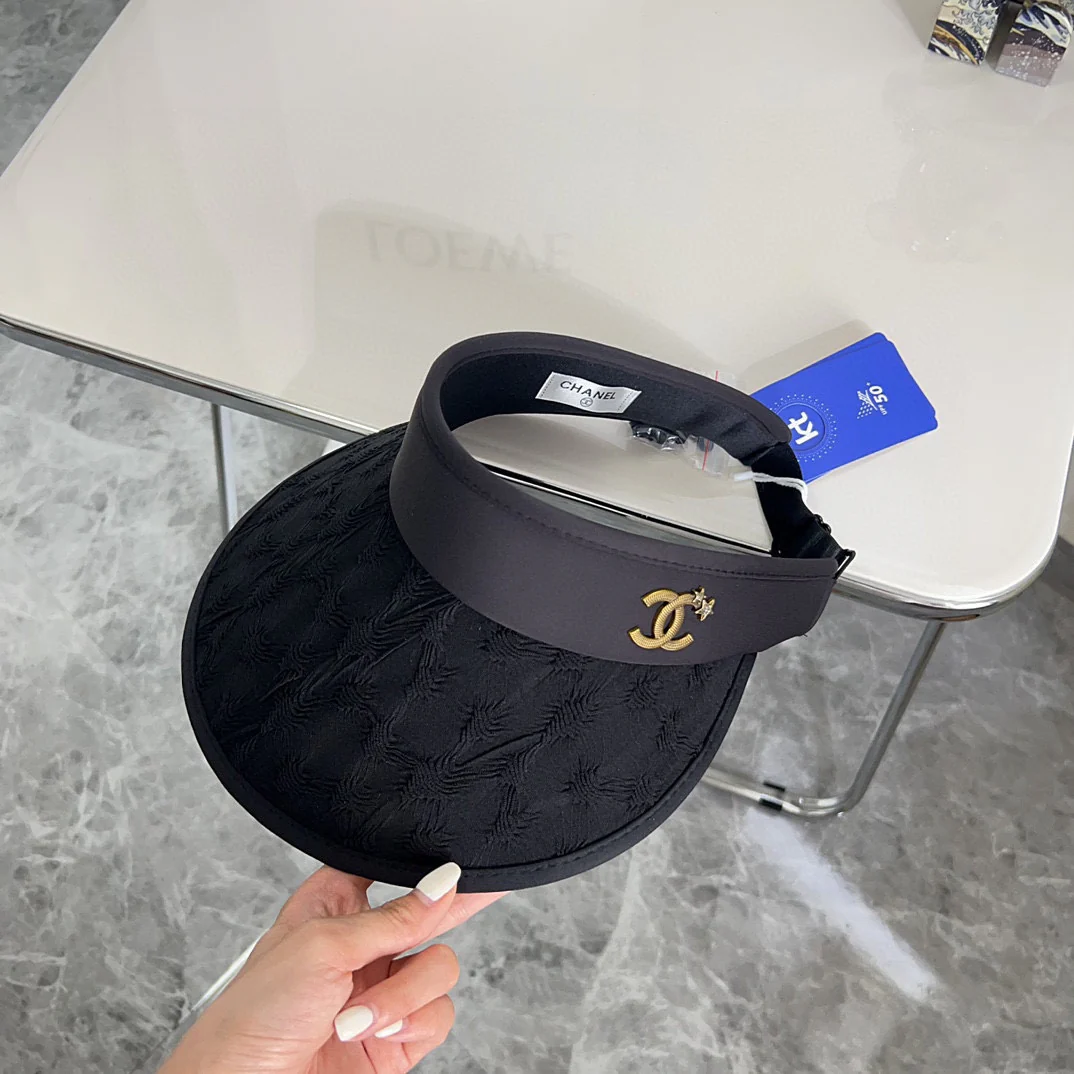 Новая плиссированная солнцезащитная шляпа Chanel 2024 года, лето 2024 года - черная.