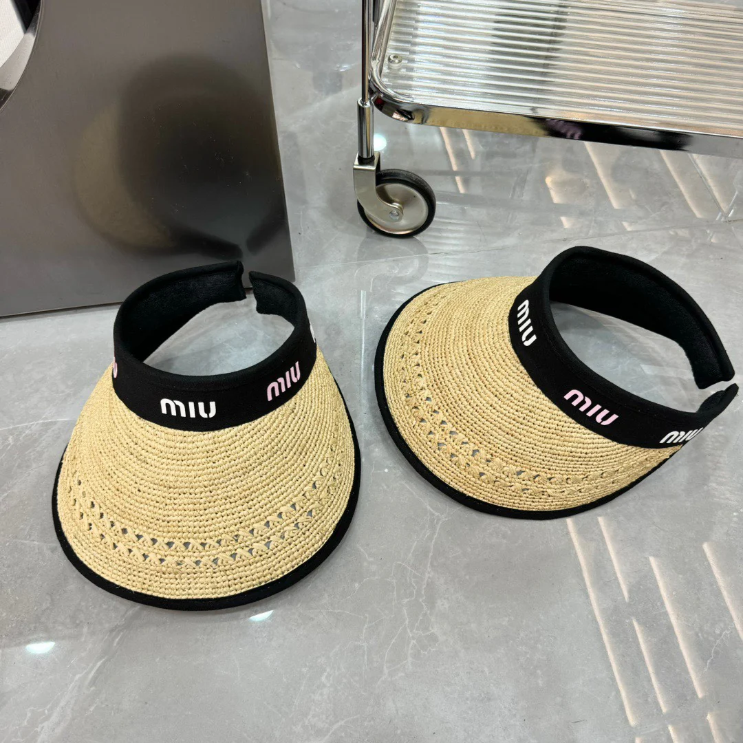 Новая рафиевая шляпа Miu Miu весна/лето 2024