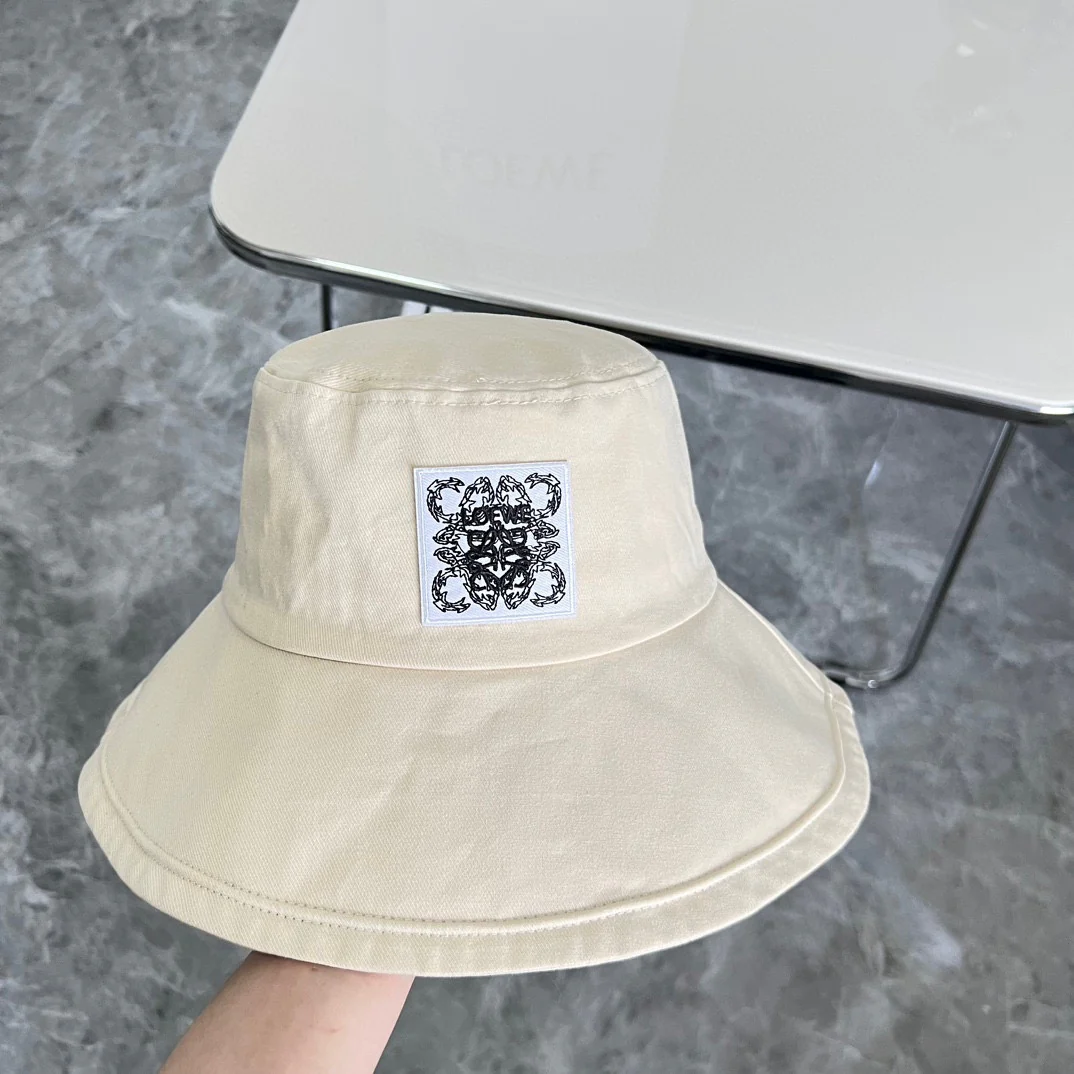 Новая модель LOEWE 2024 — Простая панама с логотипом — Белая