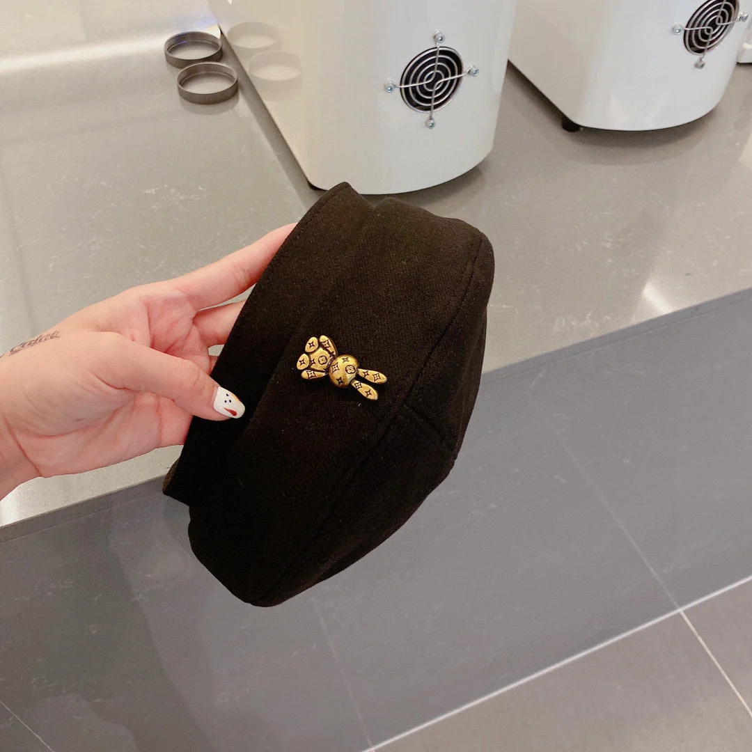 Берет LV ?Зайчик?