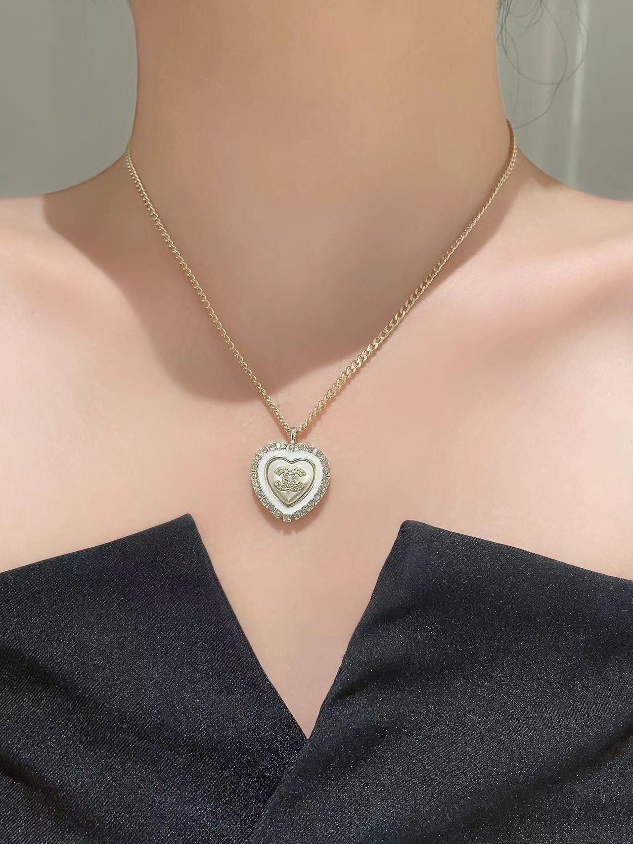 Колье Chanel 599