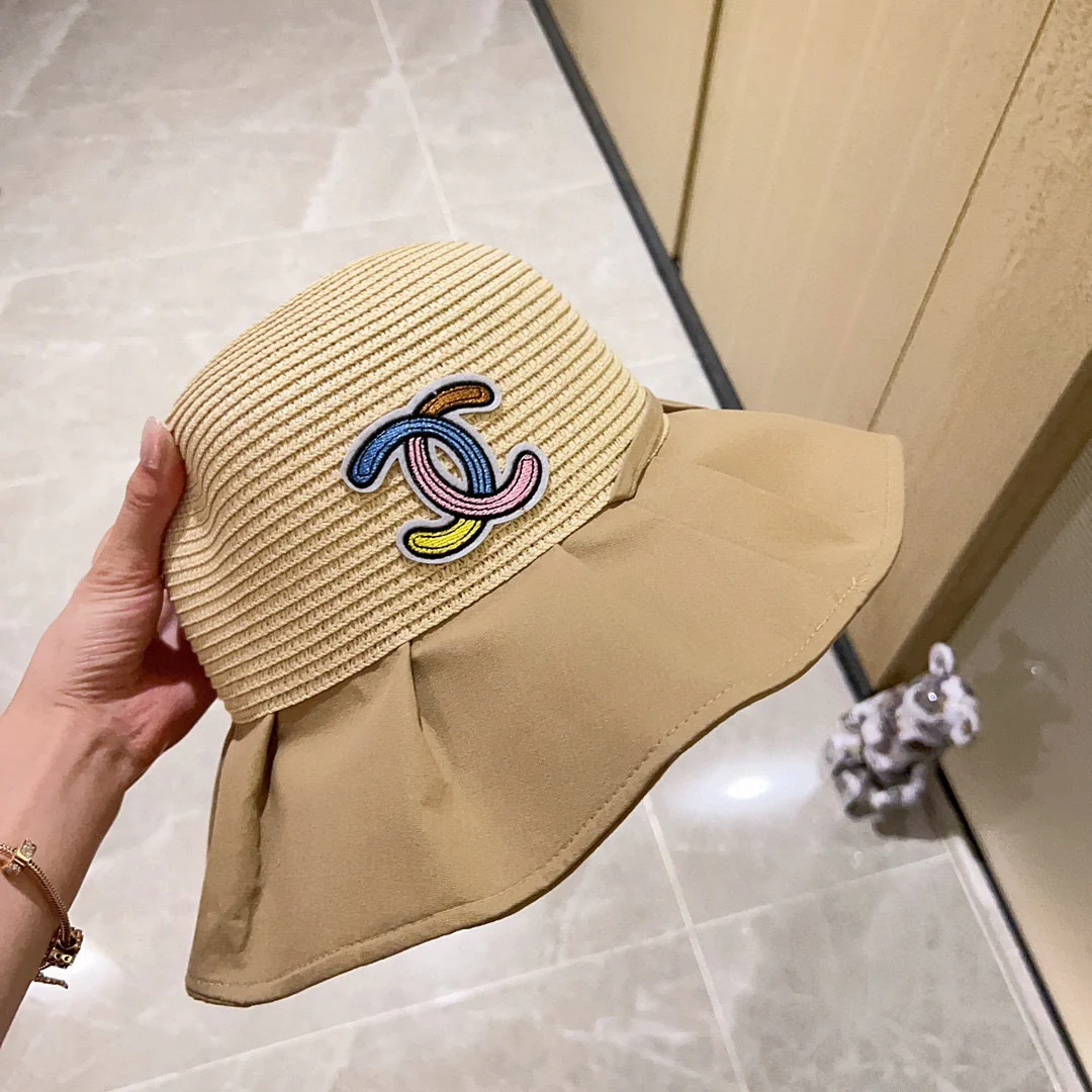 Chanel - Рыбацкая шляпа в курортном стиле
