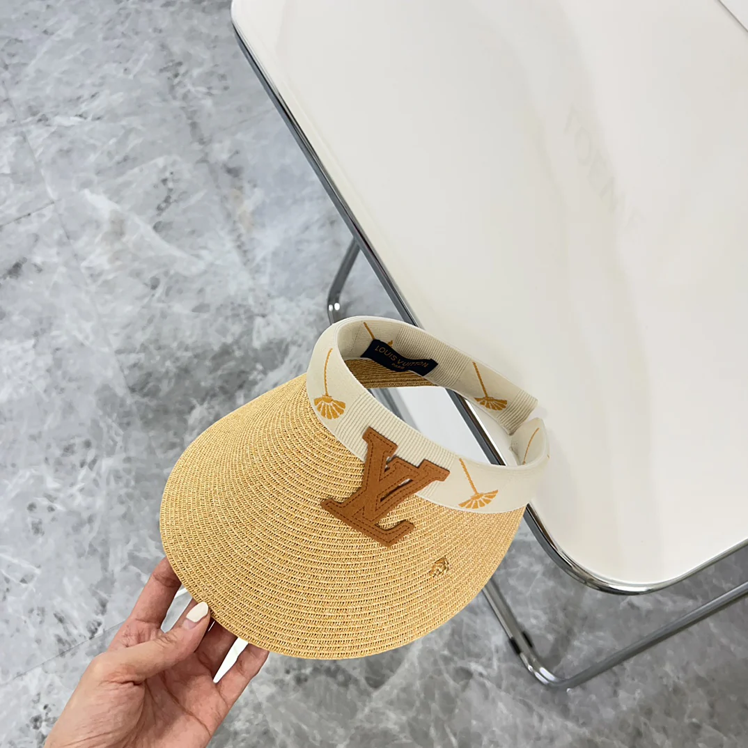 Новинка LV 2024 — Солнцезащитная шляпа из рафии — Белая