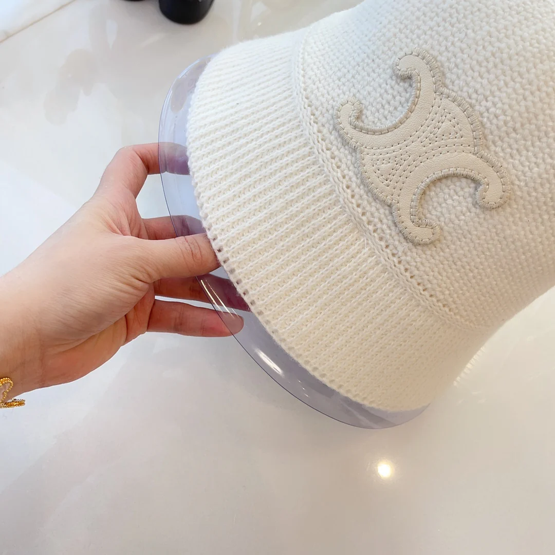 Винтажная вязаная рыбацкая шапка Celine - белая