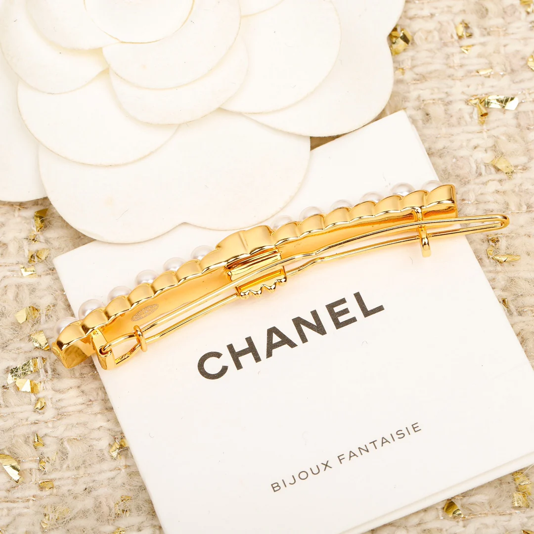 Заколка для волос Chanel 006