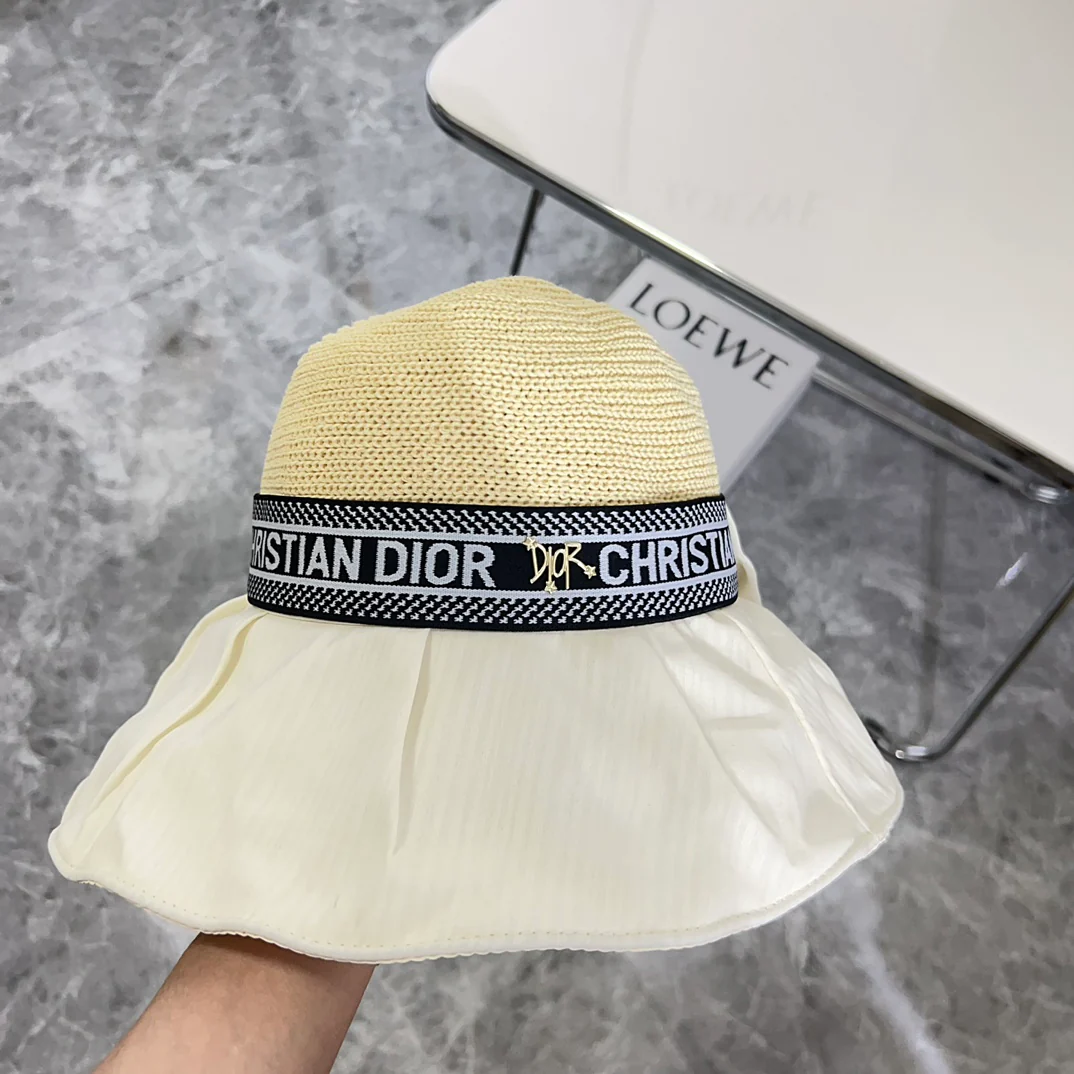 Новинка Dior 2024 года - Солнцезащитная шляпа из плетеного лоскутного материала - Белая
