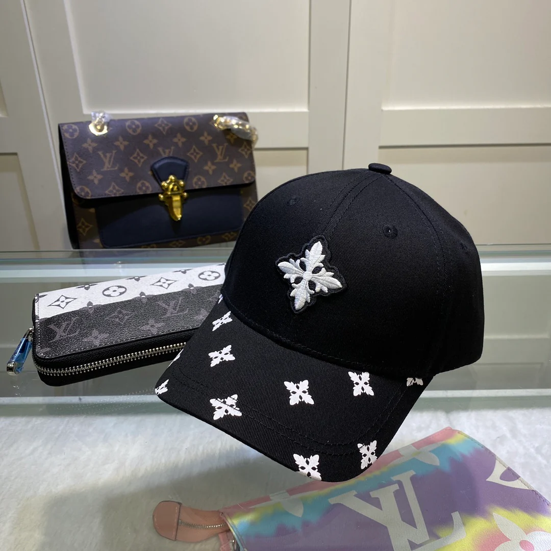 Новинка 2022 года от Chanel - кепка-?утиный клюв? - 5